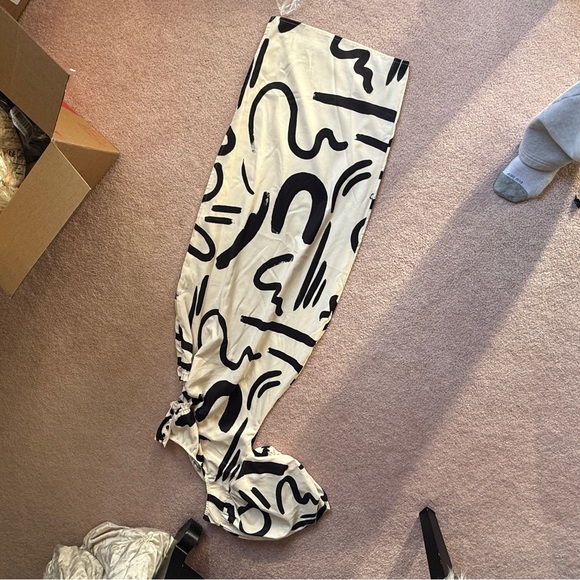 Seven Wonders Marloe Midi Dress - Picture 5 of 5